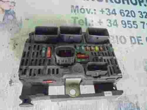 Caja de fusibles de relé Peugeot 407 BSM-L02-00 9656086180 SIEMENS S118983002K