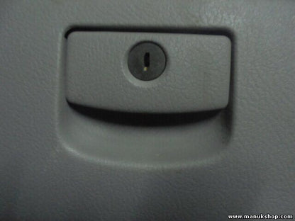 Guantera castillo KIA Sorento I JC 2.5 CRDi 84830-3E000 848303E000 84830 3E000