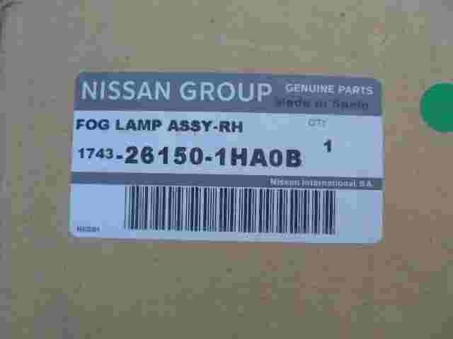 Faro antiniebla delantero derecho Nissan Altima Note E12E Versa 261501HA0B