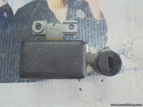 Guanto castello Nissan Terrano II R20 685000F000 LH 685000F000LH 68500-0F000