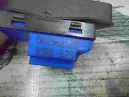 Interruptor del cierre centralizado VW Golf VI 5K0962125 5K0 962 125 058002S