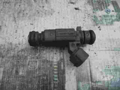 Inyectores Kia Shuma 0K2N313250 0 K2N3 13250 BOSCH 0260930012 0 260 930 012