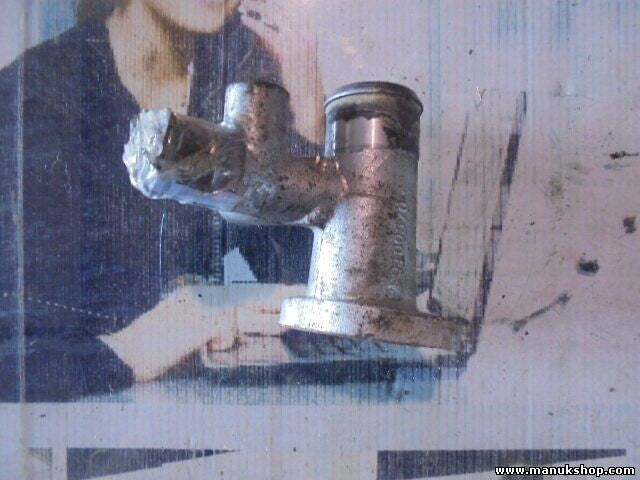 Caja del termostato Land Rover Freelander LN 2.0 TD4 2000/11-2006/10 PEQ100570