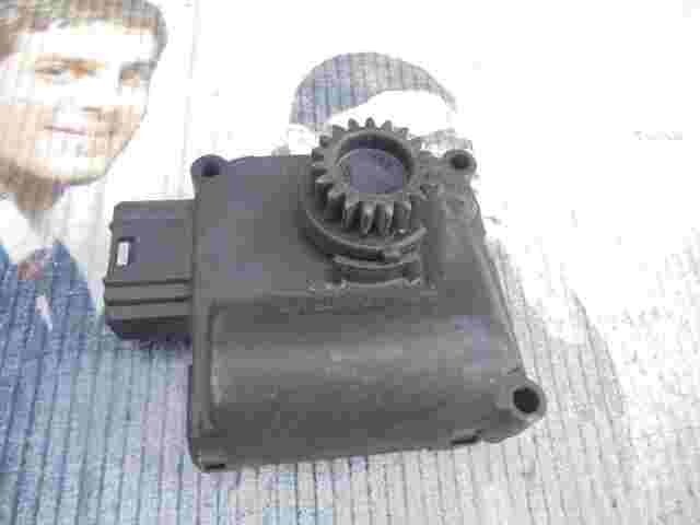 Riscaldamento attuatore Porsche Cayenne VW Touareg Audi Q7 4F0820511B 0132801...