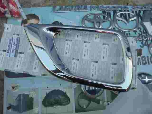 Nissan Navara 2016-2022 622574KJ0A 62257-4KJ0A 62257 4KJ0A 1726