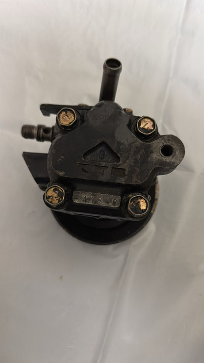 Bomba de dirección Mitsubishi L 200 Pajero Montero 2,5 DI-D  4WD MB501385