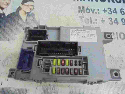 Scatola fusibili relè Fiat 00519345240 519345240 ind.01 28354343 FI-AM433RX