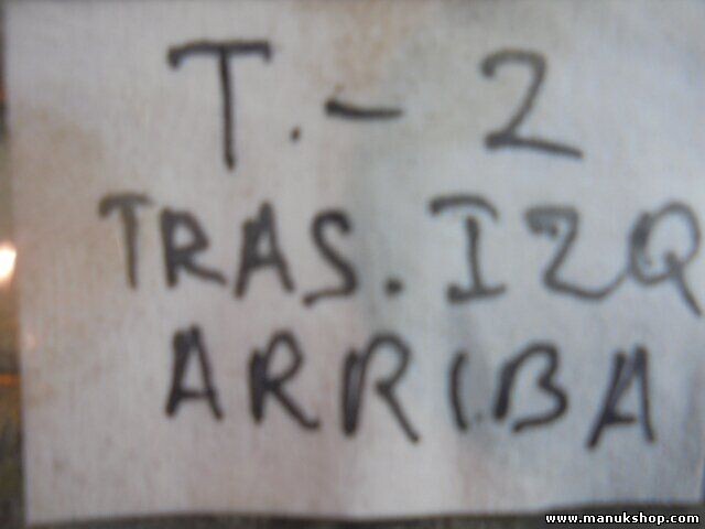 Bisagra de la puerta trasera izquierda arriba Nissan Terrano II R20 116 PS