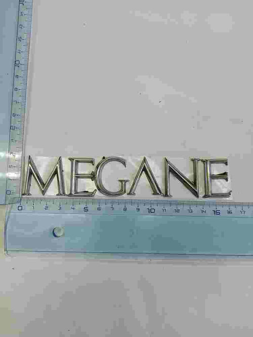 Emblema Renault Megane 16 cm.