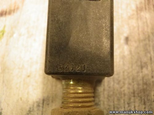 Interruptor del embrague Nissan PickUp 5202U