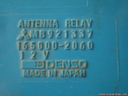 Unidad de control de antena Mitsubishi Pajero MB921337 165000-2060