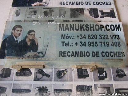 Cristal de la puerta delantera derecha Mitsubishi L200 4WD 43R00033 M273AS2DOT20