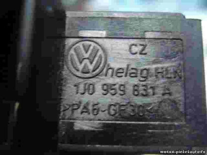 Interruptor apertura portón trasero Passat Golf 5 Bora 1J0959831A 1J0 959 831 A