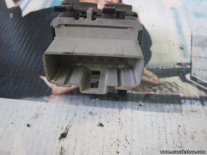 mando botonera elevaluas Renault Mégane Laguna Espace VEL Satis 015088A