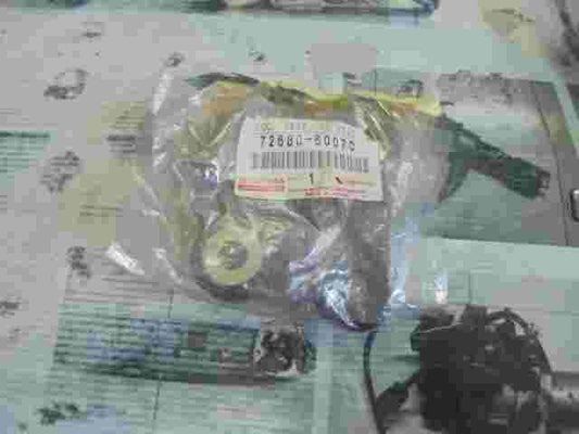 Lock Assy Rear Seat RH  Toyota Land Cruiser Prado 7268060070 72680-60070