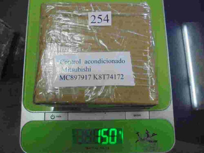 Control electrónico del aire acondicionado Mitsubishi Canter MC897917 K8T74172