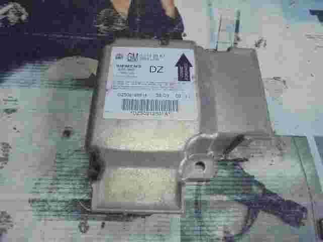 Sensore di impatto airbag Opel Vectra C (DZ) 13170587 13170587DZ 5WK43469