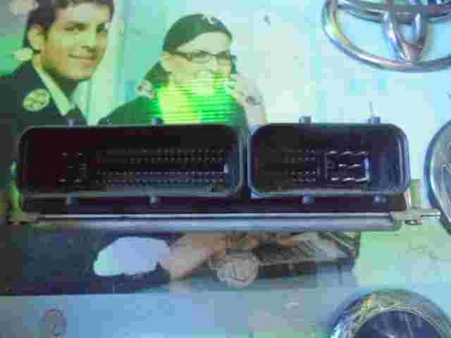 Centralita Volkswagen Passat B5 Audi A4 8D0906018G 8DO906018G BOSCH 0261206044