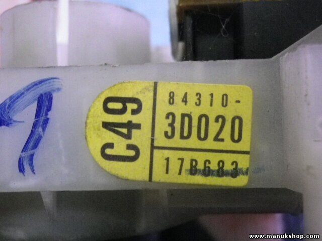 Mando limpia Toyota Land Cruiser J9 J90 84310 3D020 843103D020 C49 17B683