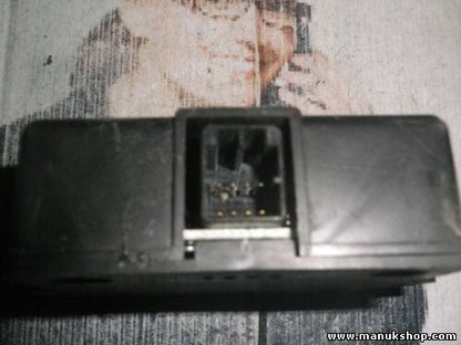 Módulo de control de la carrocería Mitsubishi Pajero Montero 3 V60 MR218154