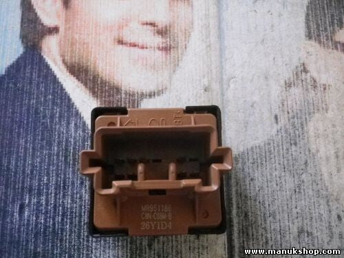 MANDO RETROVISOR Mitsubishi MR951186 C8NC08M8 C8N-C08M-8 C8N C08M 8 26Y1D4