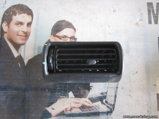 Rejilla Aireadora central izquierda derecha Land Rover Freelander LN TD4 MWC4078