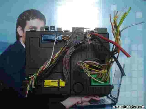 Caja de fusibles de relé Citroen Xsara VALEO 73003312 A11979 13585500 9643493680