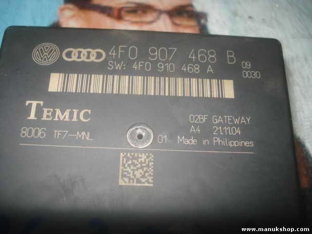 Porta interfaccia diagnostica Audi A8 D3 A6 C6 Passat 4F0907468B SW 4F0910468A