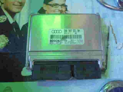 Centralita Audi A6 C5 2.8i 3B0907551BM 3BO907551BM BENZINA ME7.1 0001 0261207015