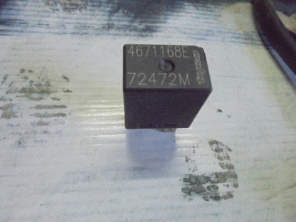 Relé Chrysler Dodge Jeep Grand Cherokee TYCO 4671168E 4671168 E 72472M