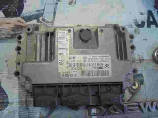 Centralita Peugeot ME7.45 9662545880 9652552380 9652552380 id01 BOSCH 0261208904