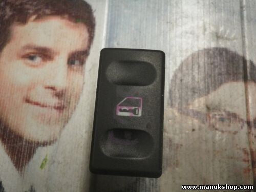 Interruptor del cierre centralizado Land Rover Discovery 2 YUF101790 03035110