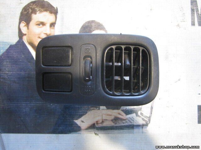 Rejilla Aireadora  Nissan King Cab D22 1998-2005 68761VJ400 68761 VJ400