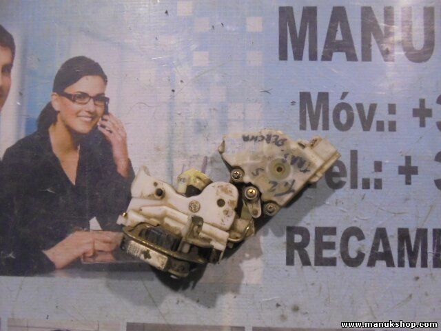 Cerradura puerta trasera derecha Nissan Terrano Ford Maverick T2 II 8255250J01