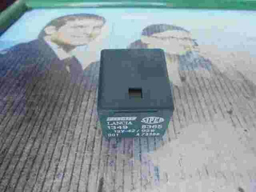 Relè Fiat Lancia Alfa Romeo 1349 B365 SIPEA A73388 12V-42/92W