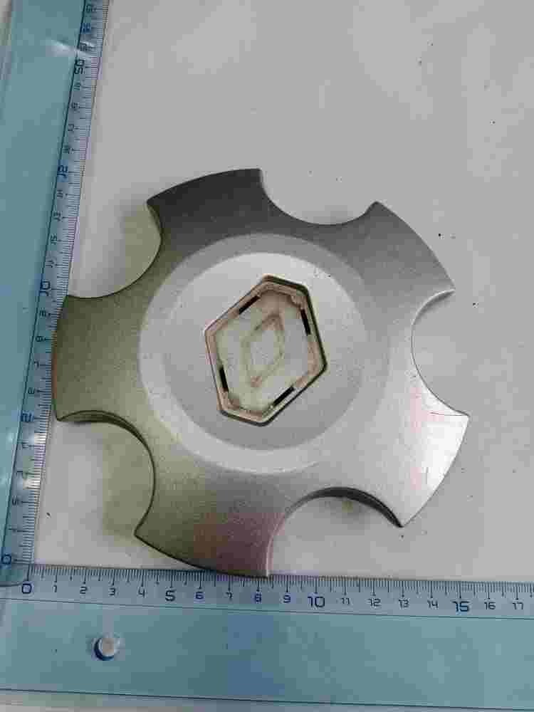 Cubierta Llantas Renault Laguna 8200027372 PLE 8200 027 372 8200029056 15cm.