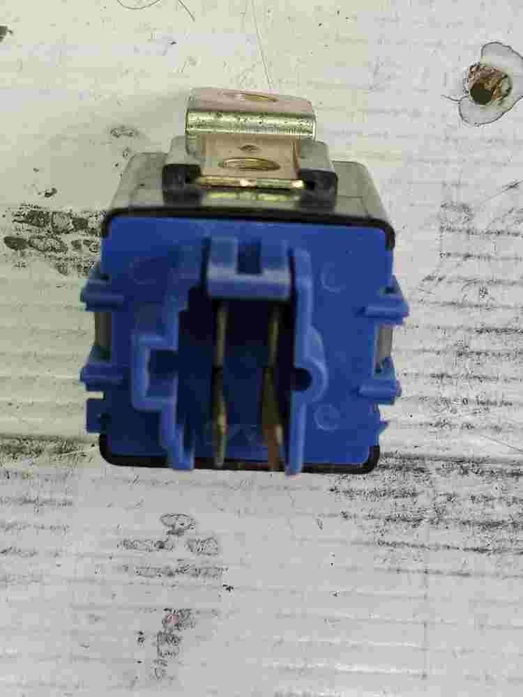 Relè resistenza Hyundai H-1 Starex Kia Galloper II 3951042002 39510-42002 YEL