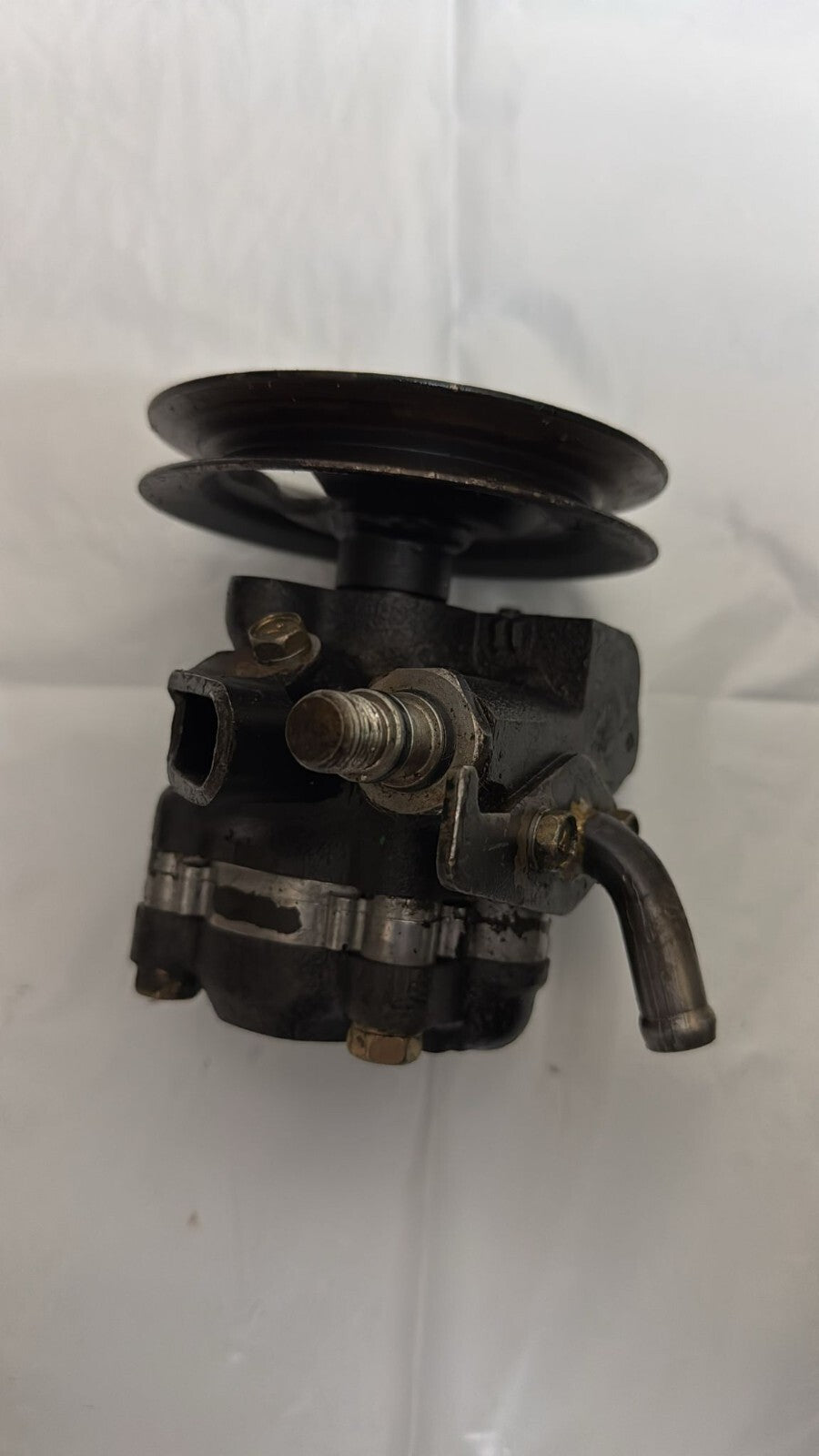 Bomba de dirección Mitsubishi L 200 Pajero Montero 2,5 DI-D  4WD MB501385