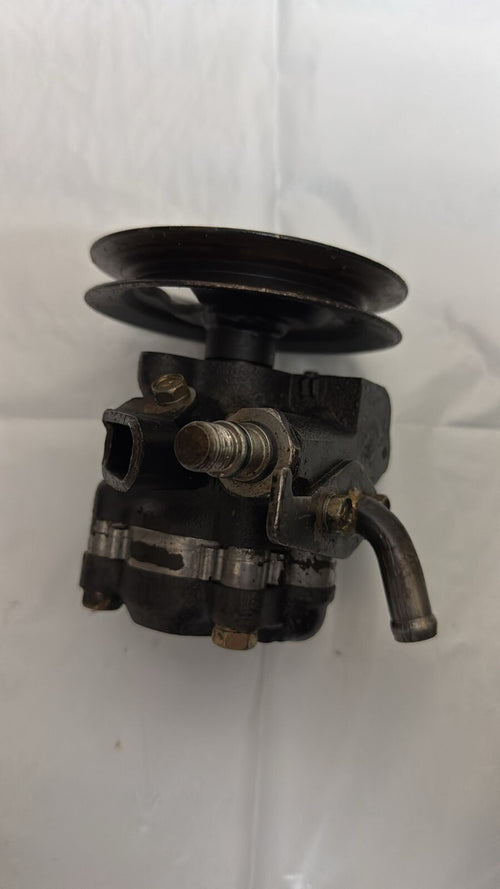 Bomba de dirección Mitsubishi L 200 Pajero Montero 2,5 DI-D  4WD MB501385