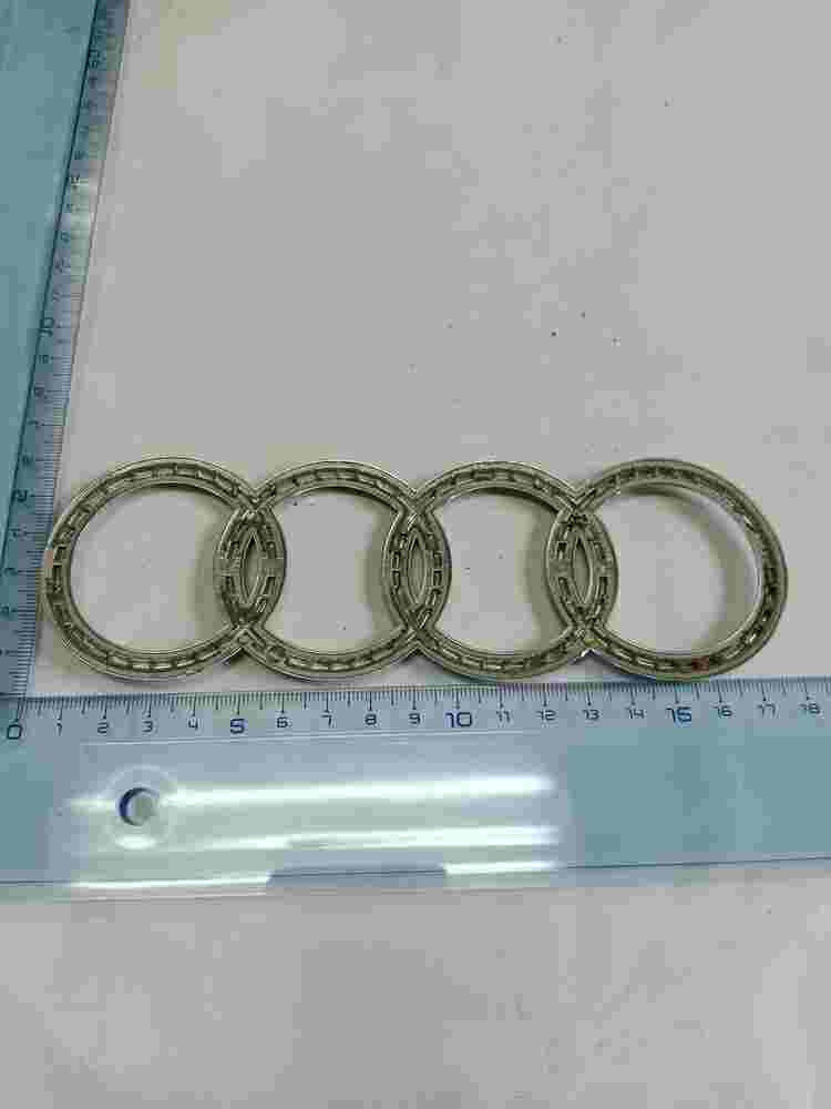 Emblema   Audi A6 C6 17.cm