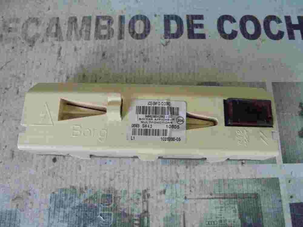 Pantalla del salpicadero  Peugeot 407 966095428000 9660954280-00 BORG 1026200-05