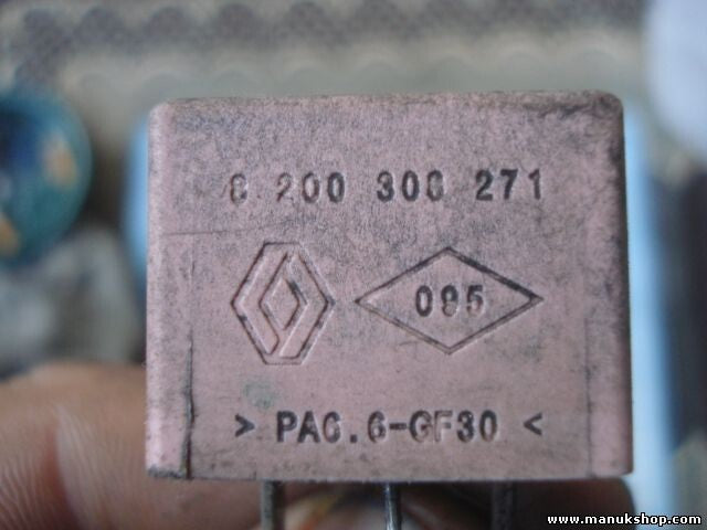 Relé  Renault Clio Laguna Scenic Mmegane Kangoo 8200308271