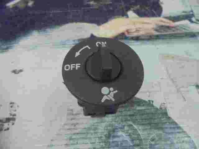 Airbag interruptor Renault Scenic Megane .  231701 OFF 8200169589C 8200169589 C