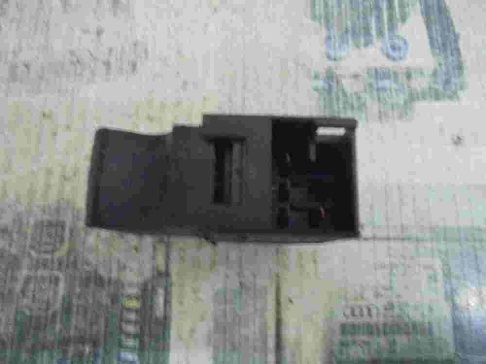 mando botonera elevalunas Seat Toledo Leon 1M0959855 1MO959855 PA6-GF30