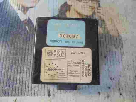 Mitsubishi Galant MR438842 G8D581MB G133233J controller di chiusura centraliz...