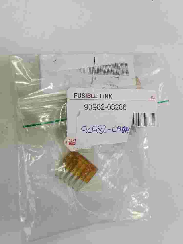 Fuse Multi  Toyota Mark II Celica Verossa 9098208286 90982-08286 9098209014