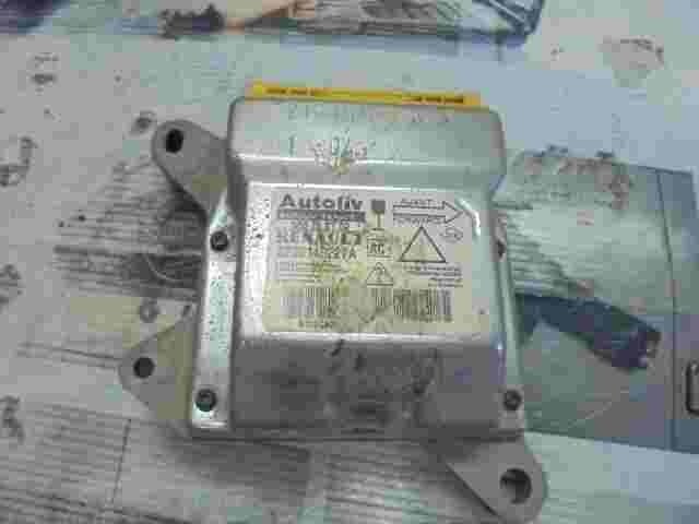 Sensore di impatto airbag Renault Laguna (AC) 8200148227A 550758700