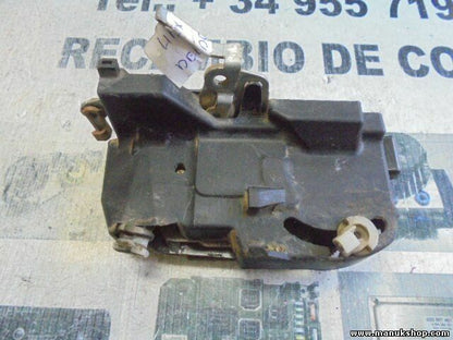  Cerradura puerta delantera derecha Toyota Hilux 2,5 D4D 690300K070 69030-0K070