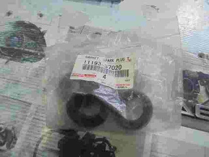 Gaskets Spark Plugs Toyota Corolla RAV4 Avensis III 1119337020 11193-37020