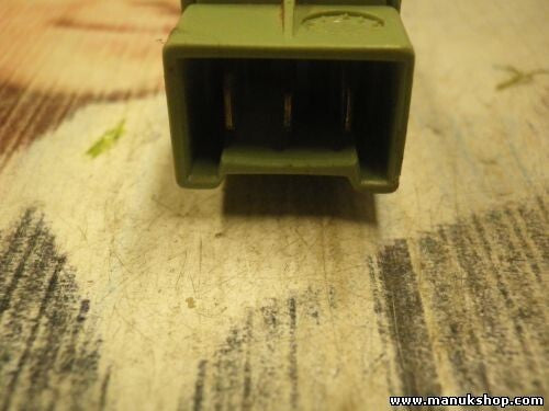 Interruptor de la luz de freno Renault Megane Scenic 7700849783